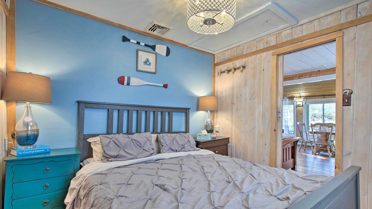 Photo of Bedroom in Coventry Lake