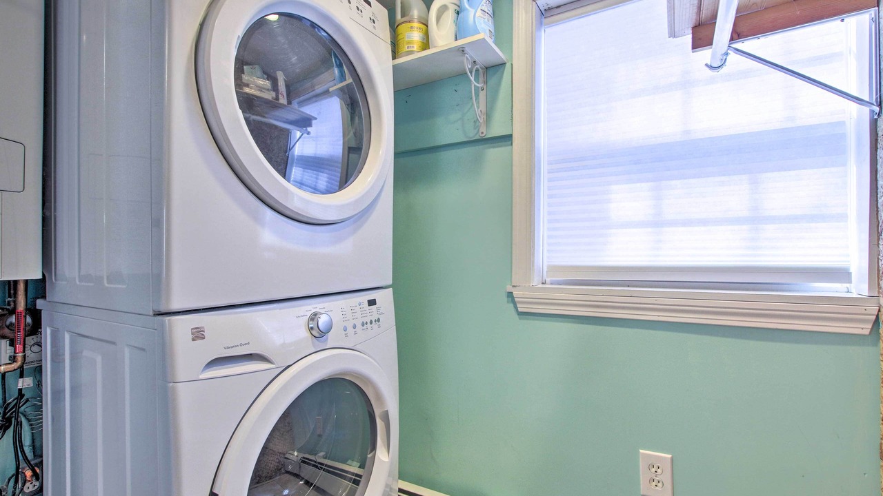 Photo of Bedroom in Coventry Lake