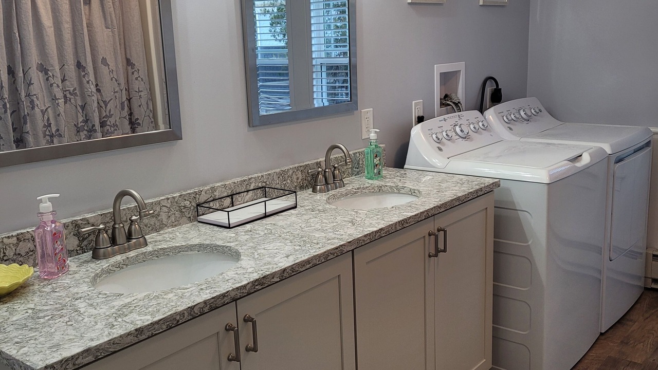 Photo of Bathroom in Narragansett Pier