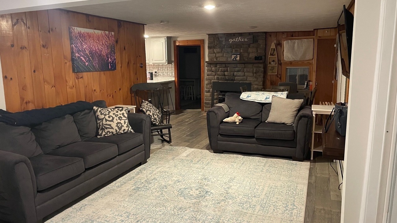 Photo of Livingroom in Epsom