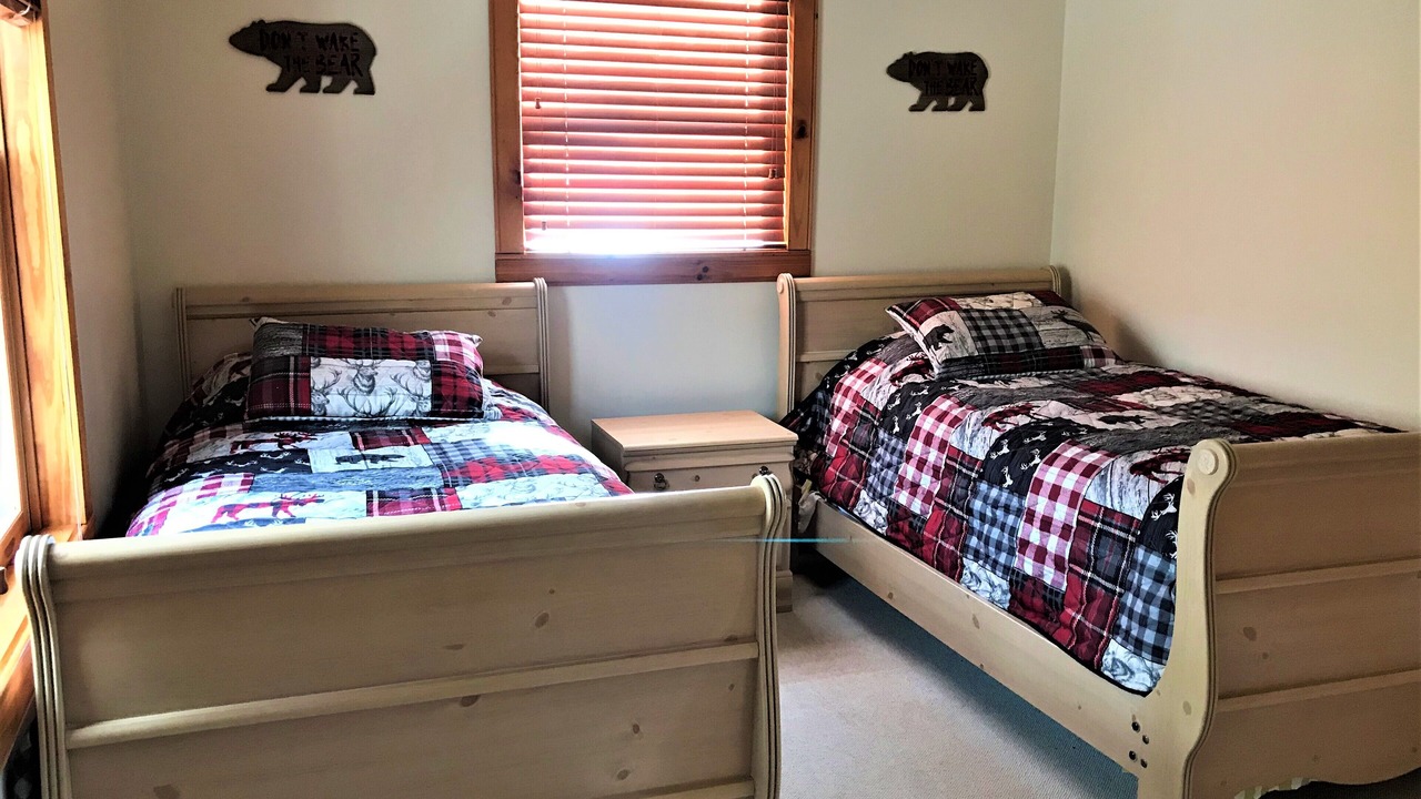 Photo of Bedroom in Piney Creek