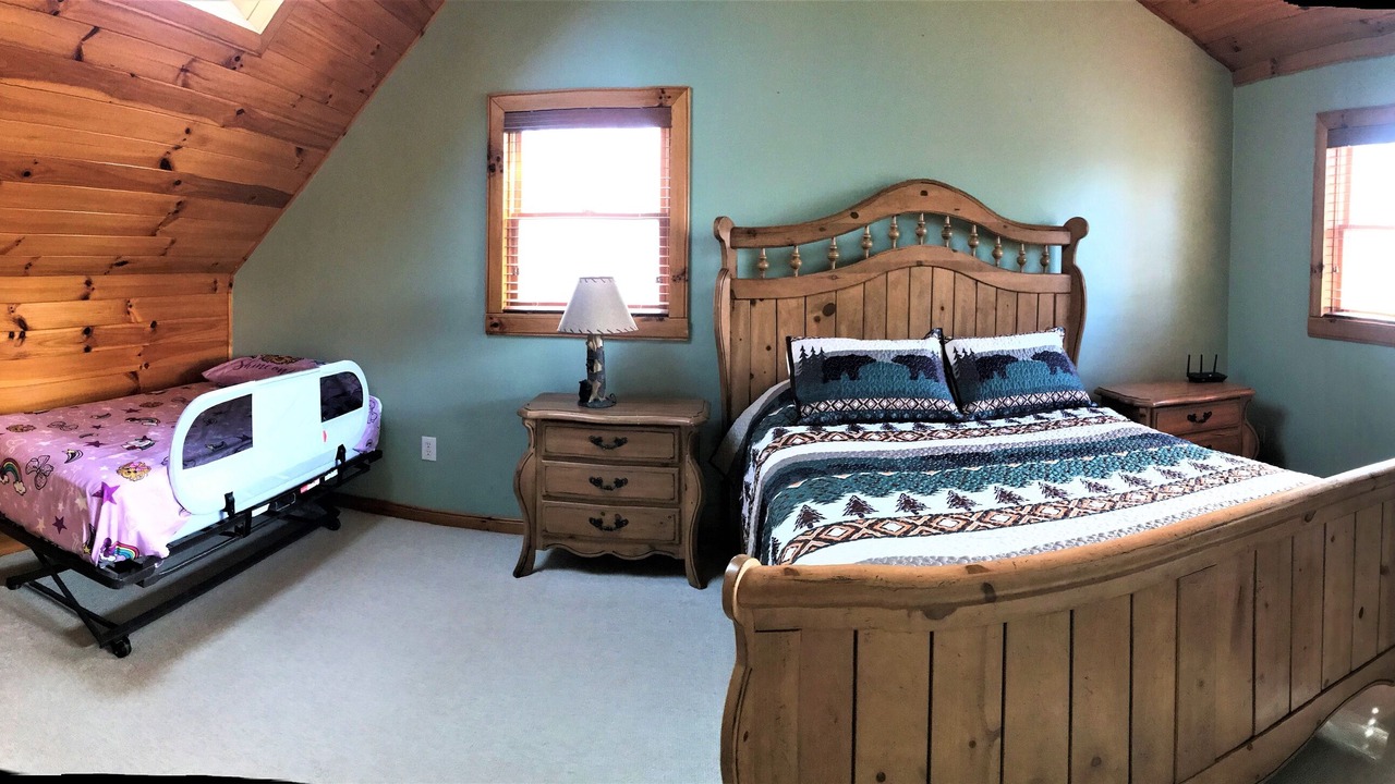 Photo of Bedroom in Piney Creek