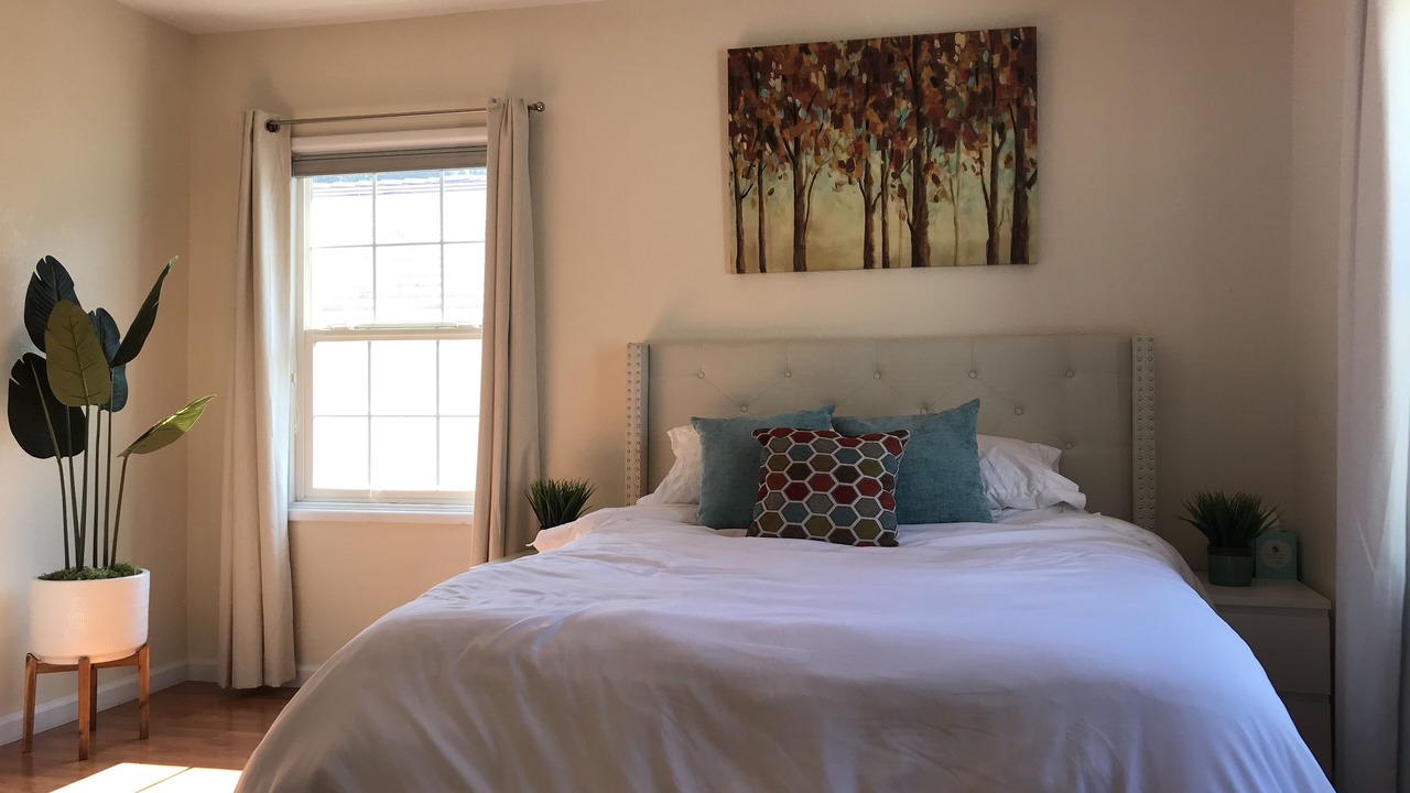 Photo of Bedroom in Martinez