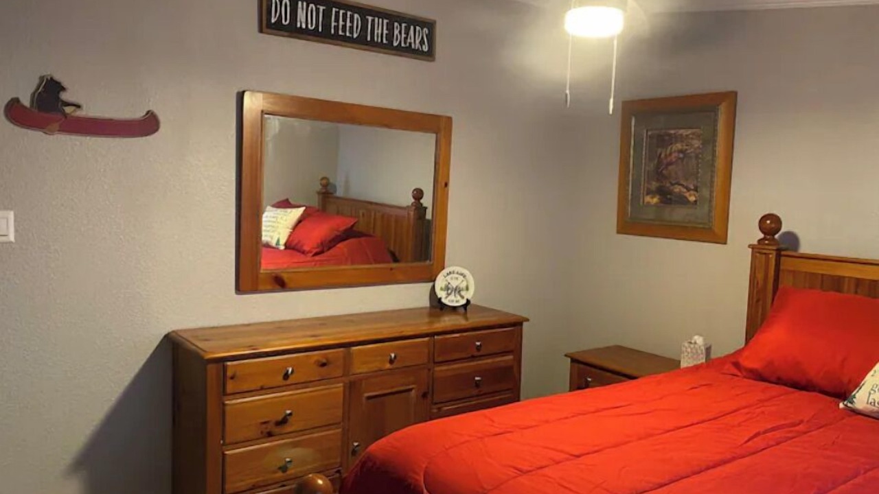 Photo of Bedroom in Canadian