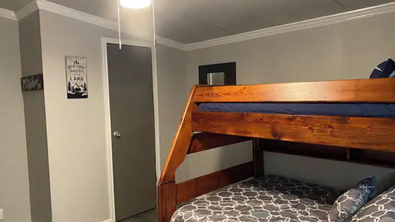 Photo of Bedroom in Canadian