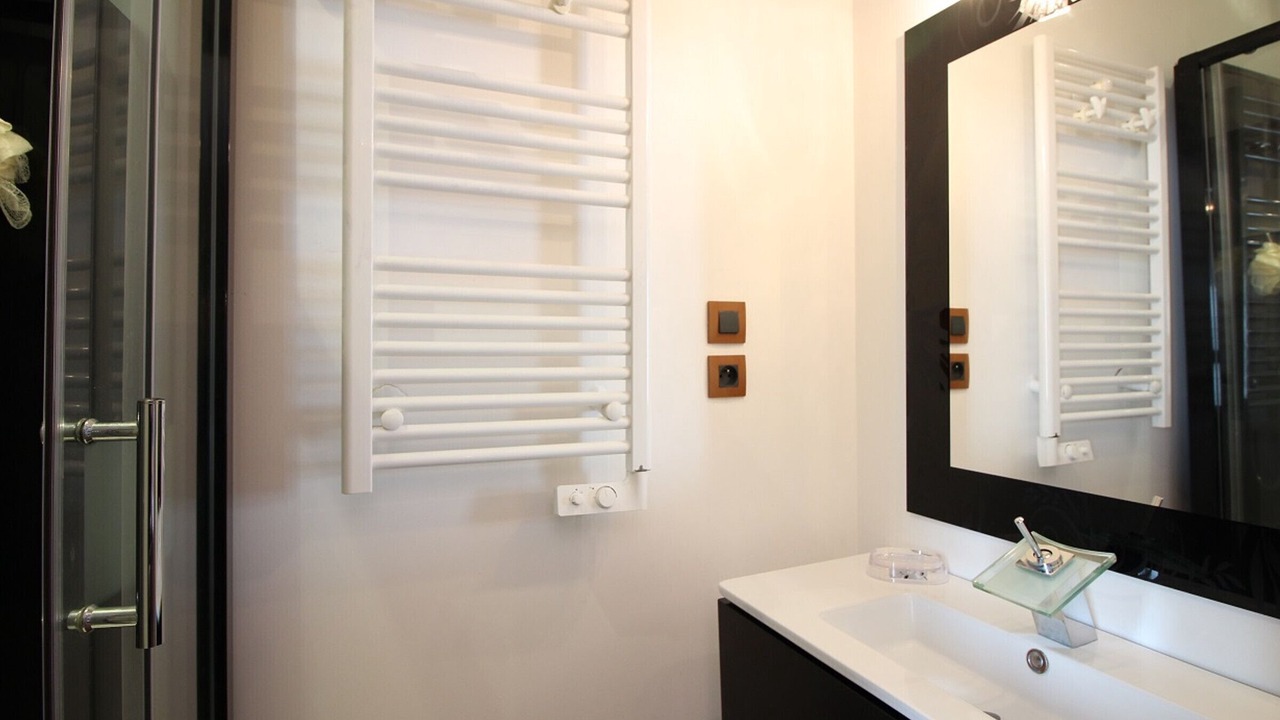 Photo of Bathroom in Mont-Dore