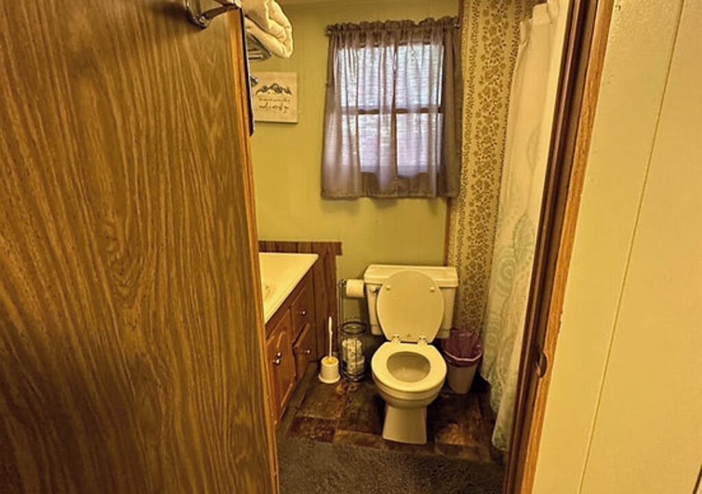Photo of Bathroom in Mayhill