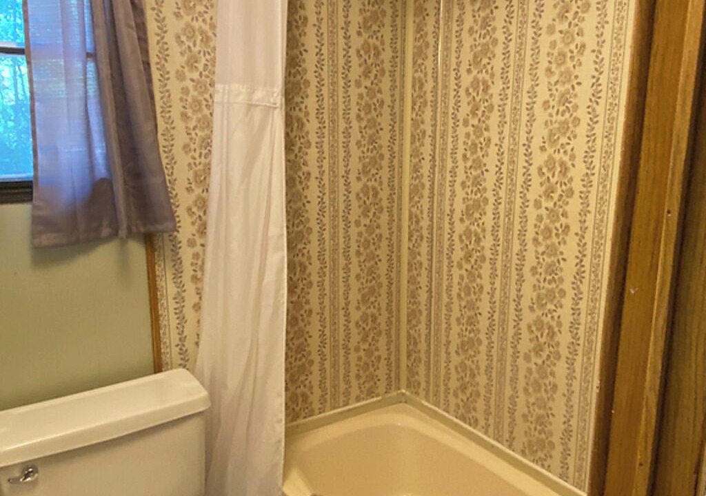 Photo of Bathroom in Mayhill