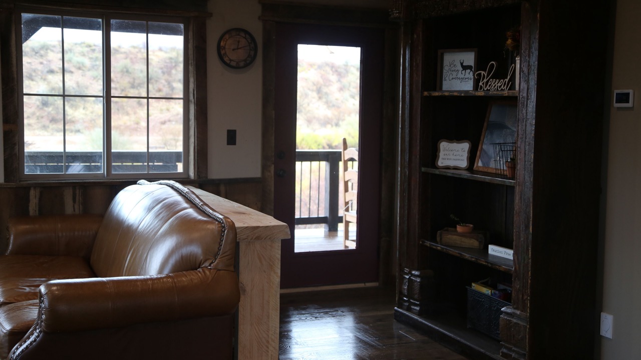 Photo of Livingroom in Tonto Basin