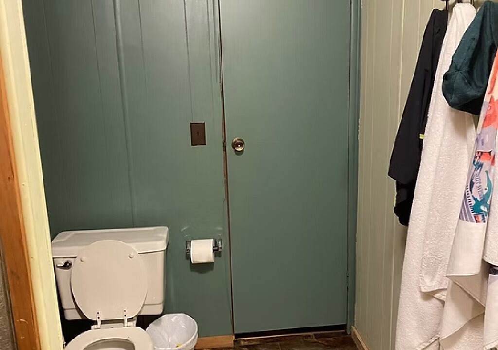 Photo of Bathroom in Mayhill