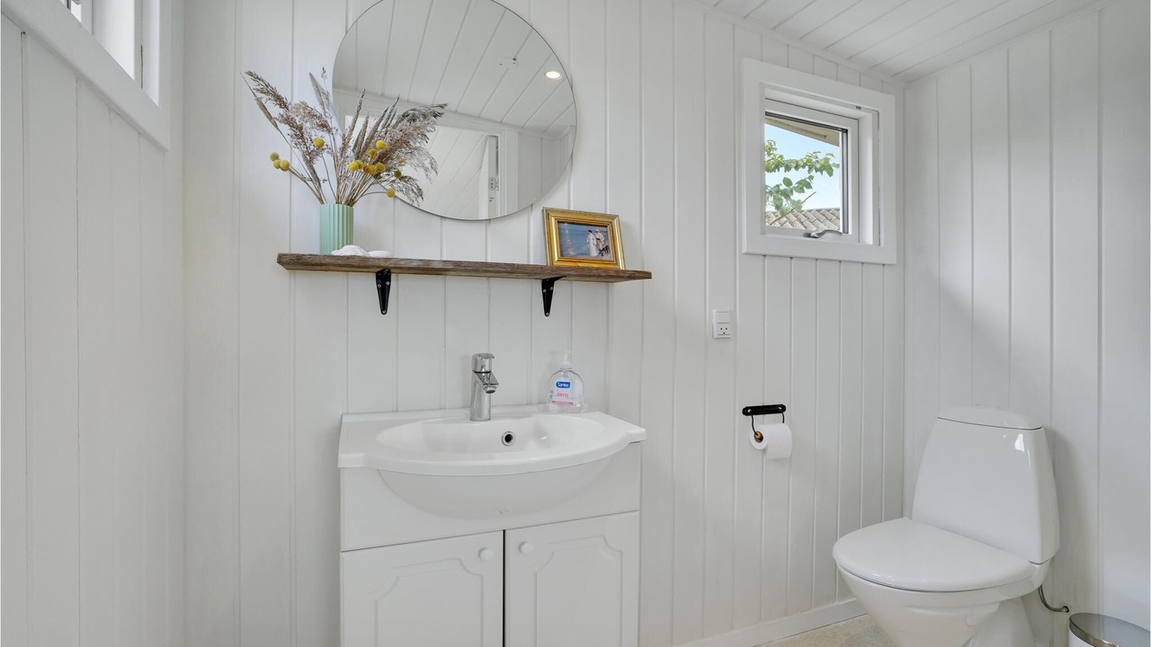Photo of Bathroom in Logstor