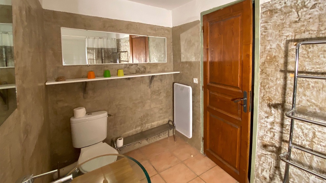 Photo of Bathroom in Cardet