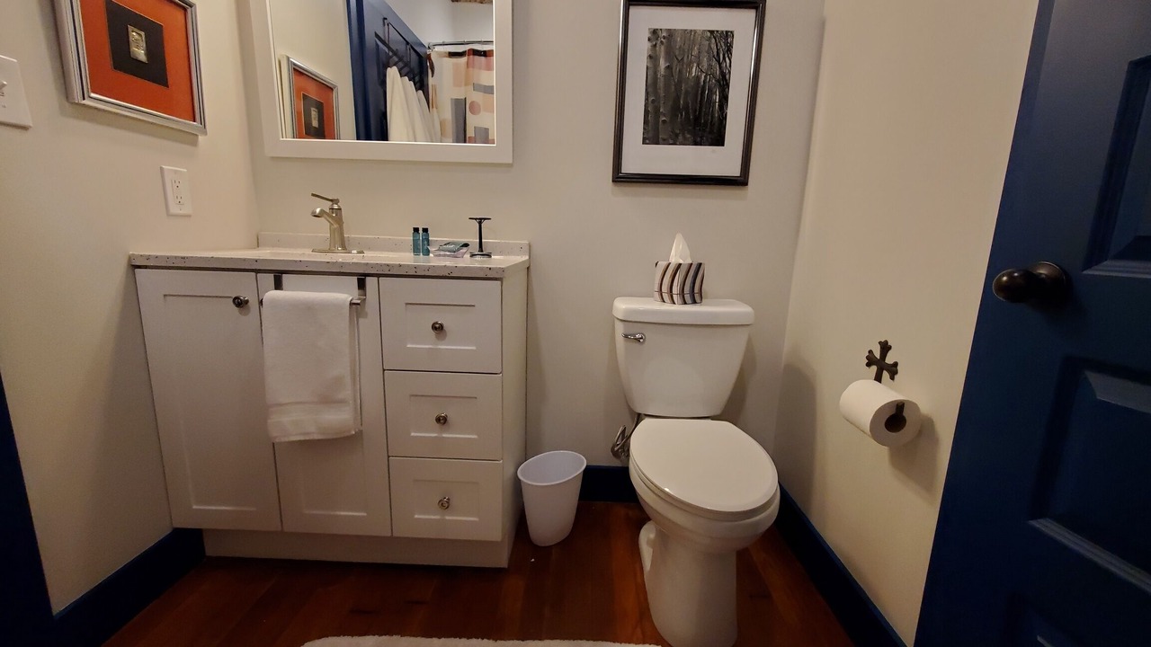 Photo of Bathroom in Central City