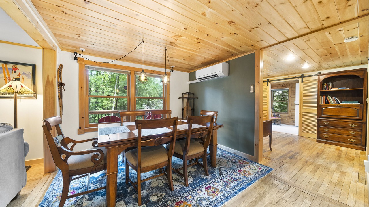 Photo of Livingroom in Chestertown