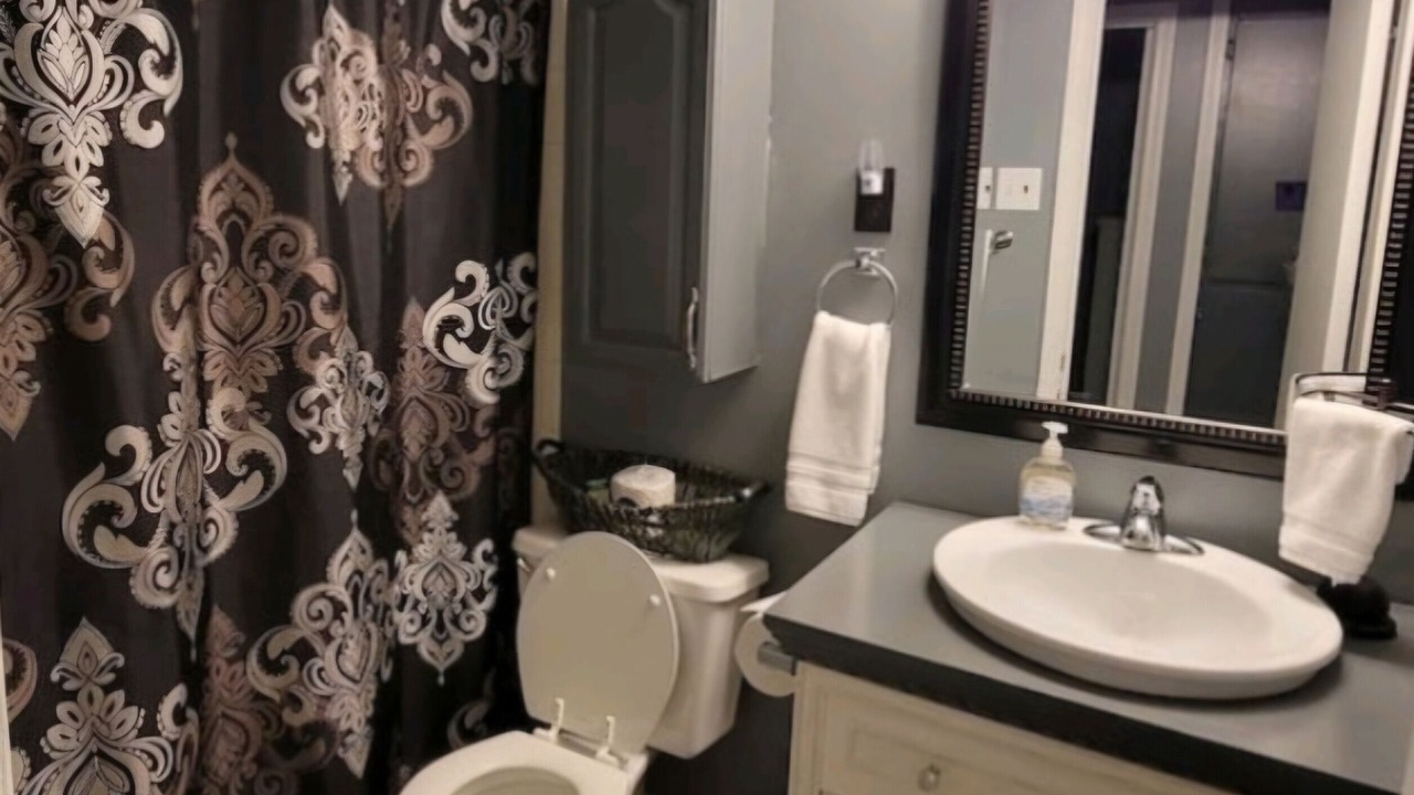 Photo of Bathroom in Millington