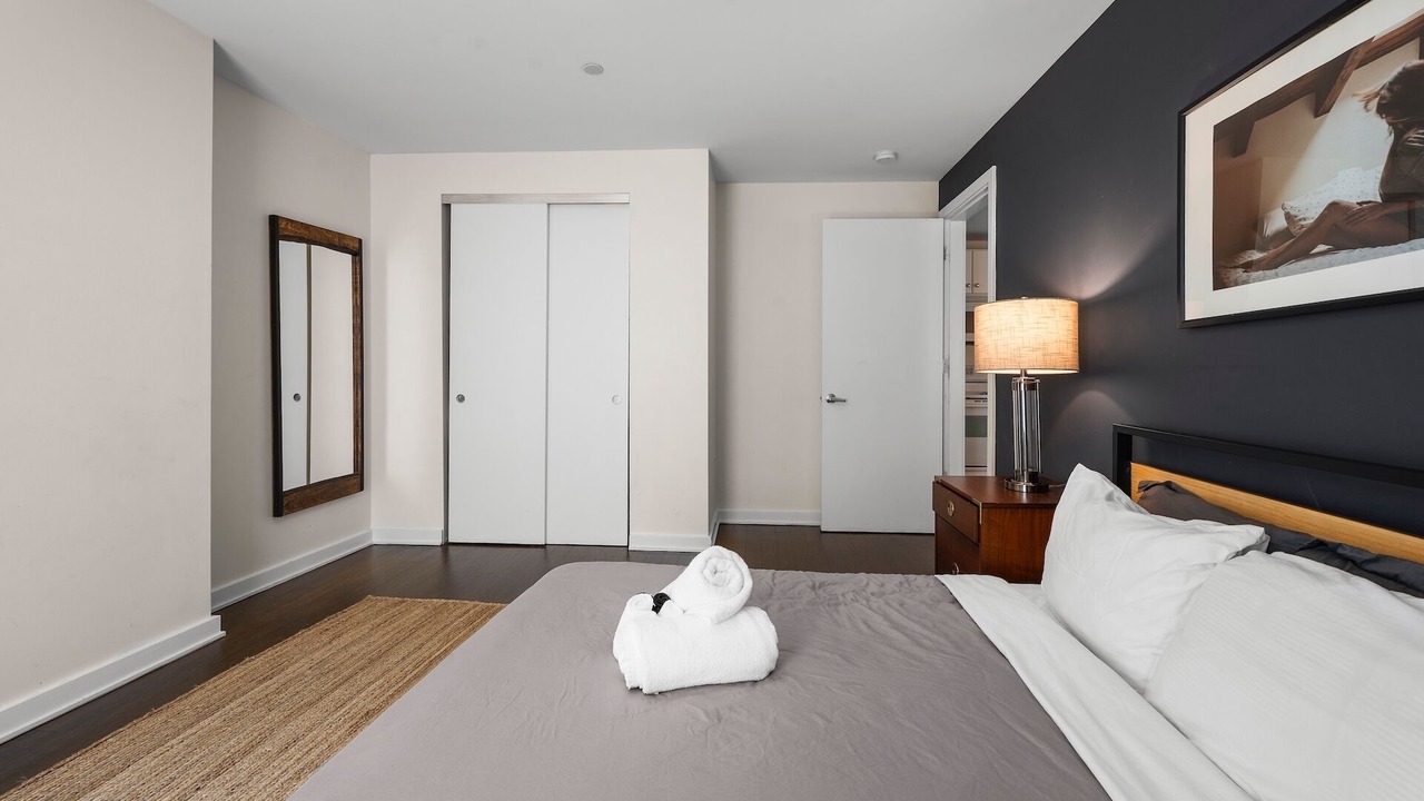 Photo of Bedroom in Theatre District