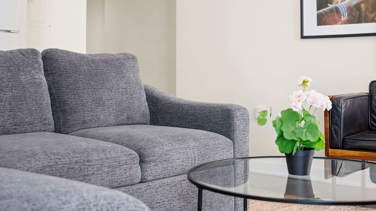 Photo of Livingroom in Theatre District