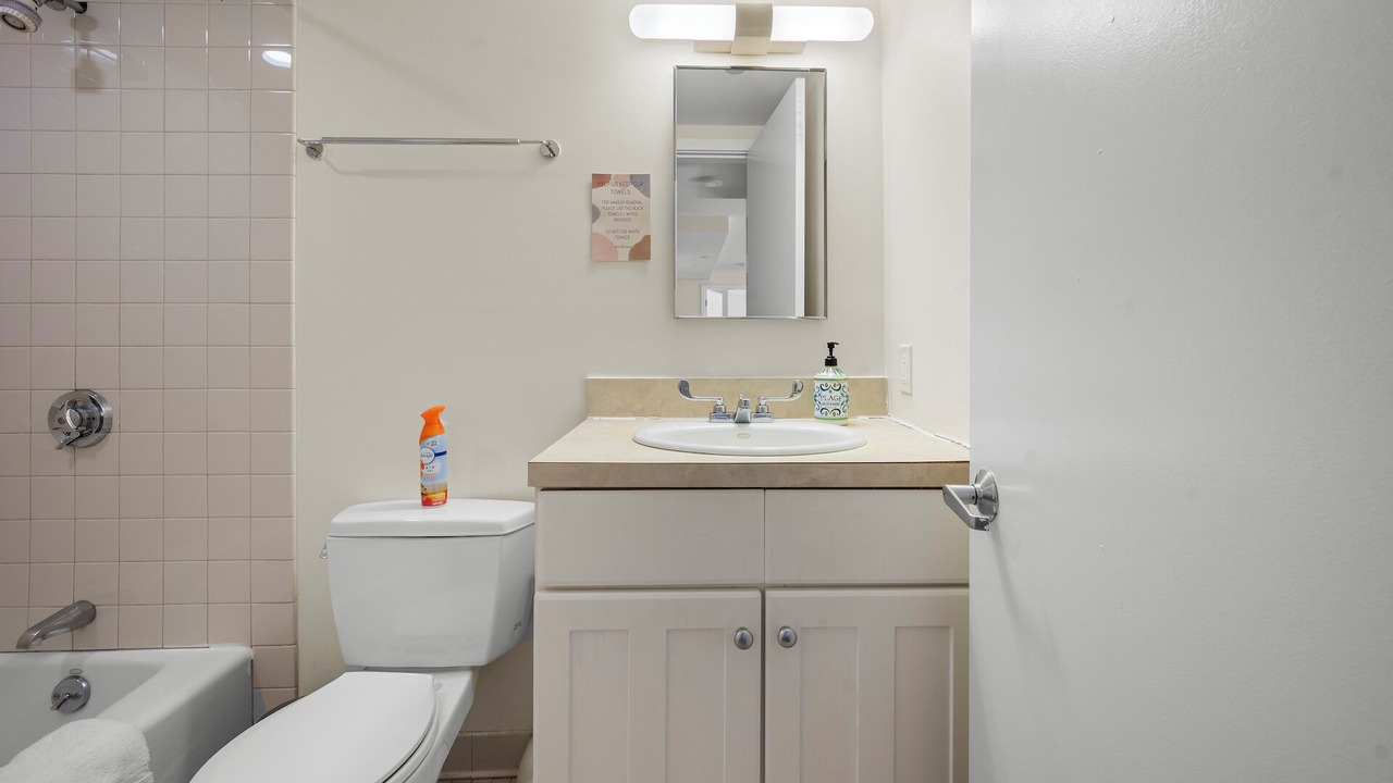 Photo of Bathroom in Theatre District