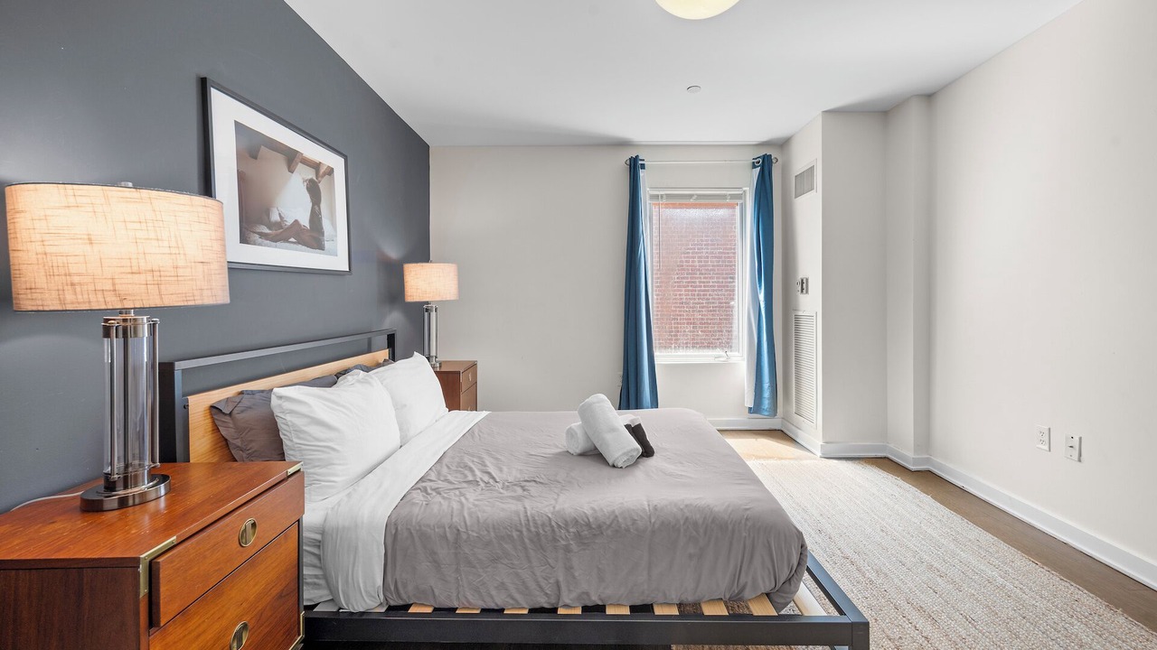 Photo of Bedroom in Theatre District