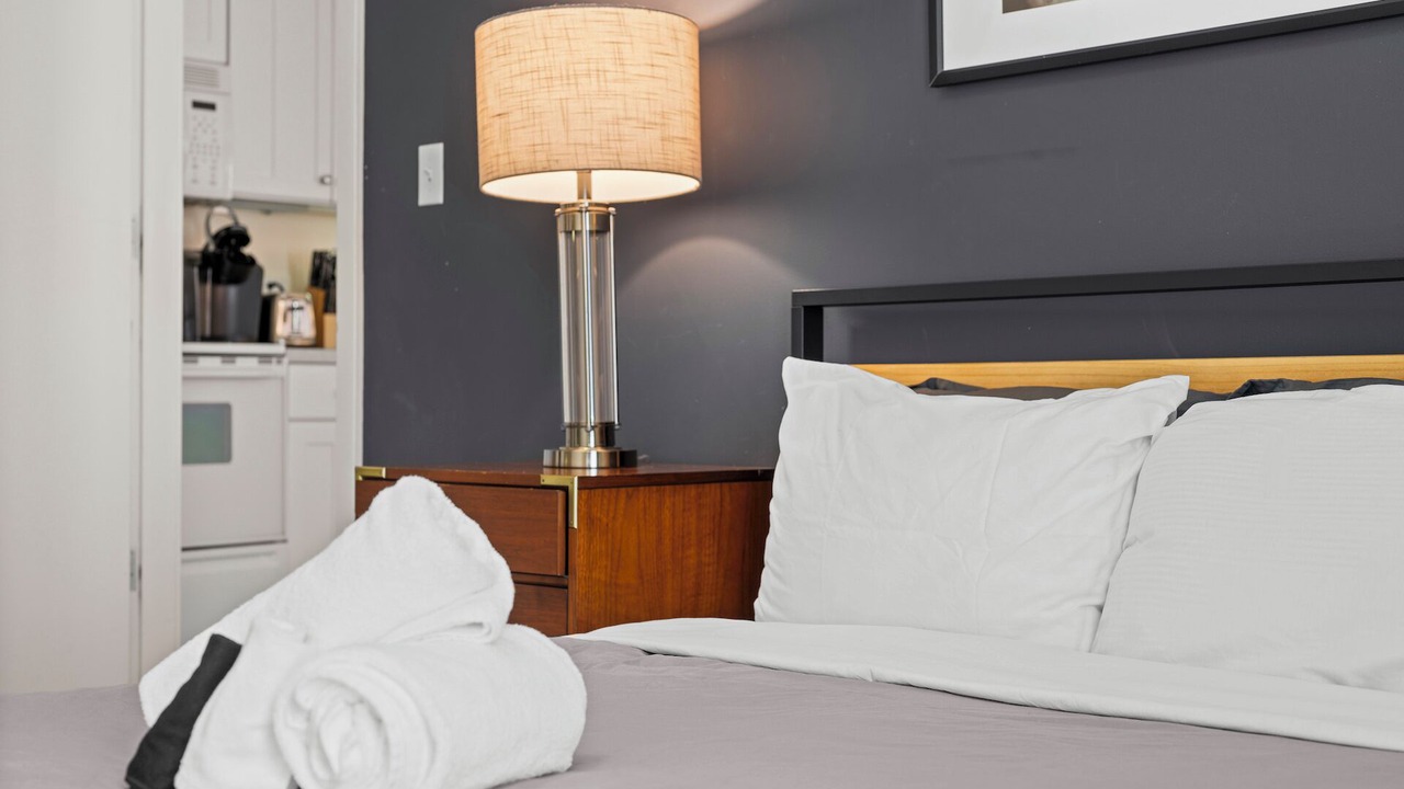 Photo of Bedroom in Theatre District