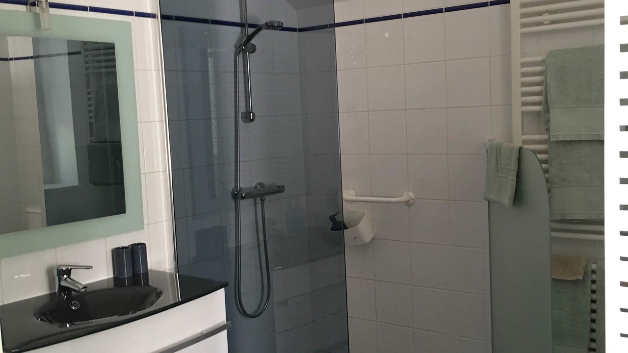 Photo of Bathroom in Civray