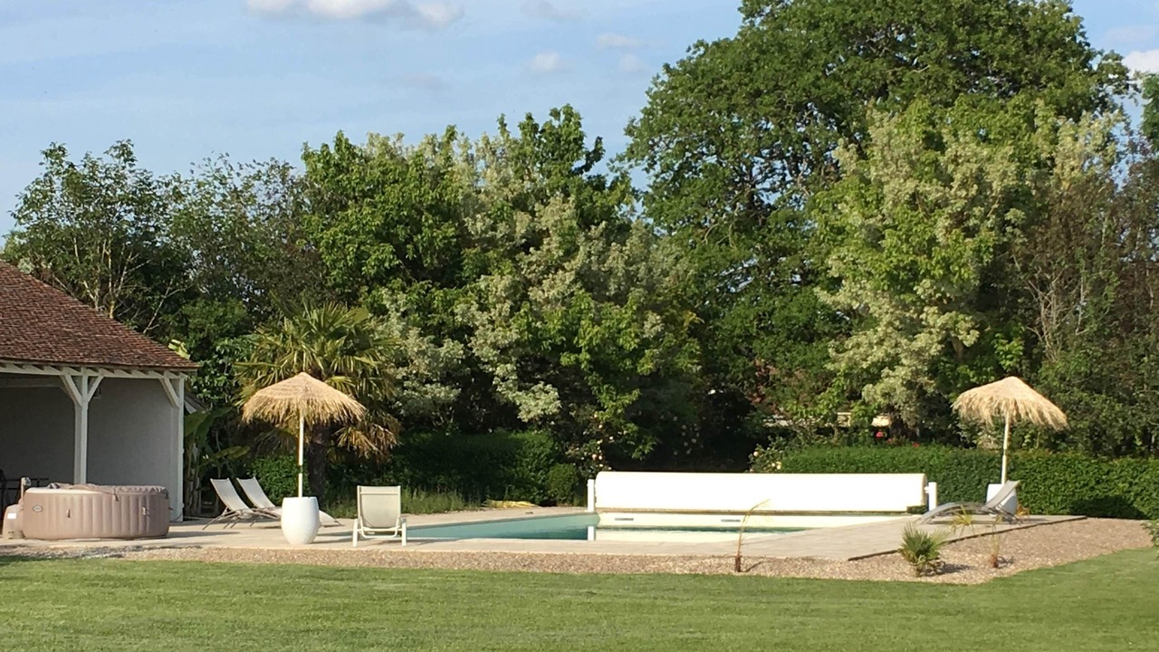 Photo of Outdoor in Civray