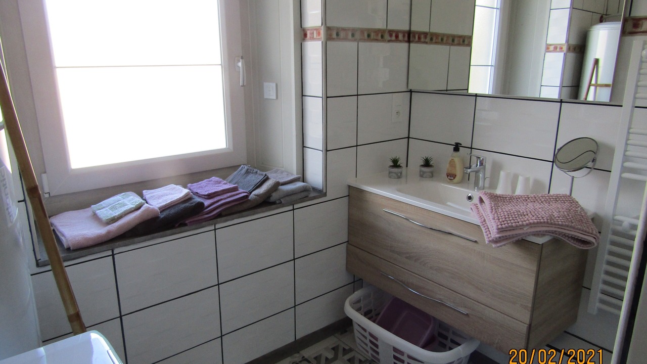 Photo of Bathroom in Premanon