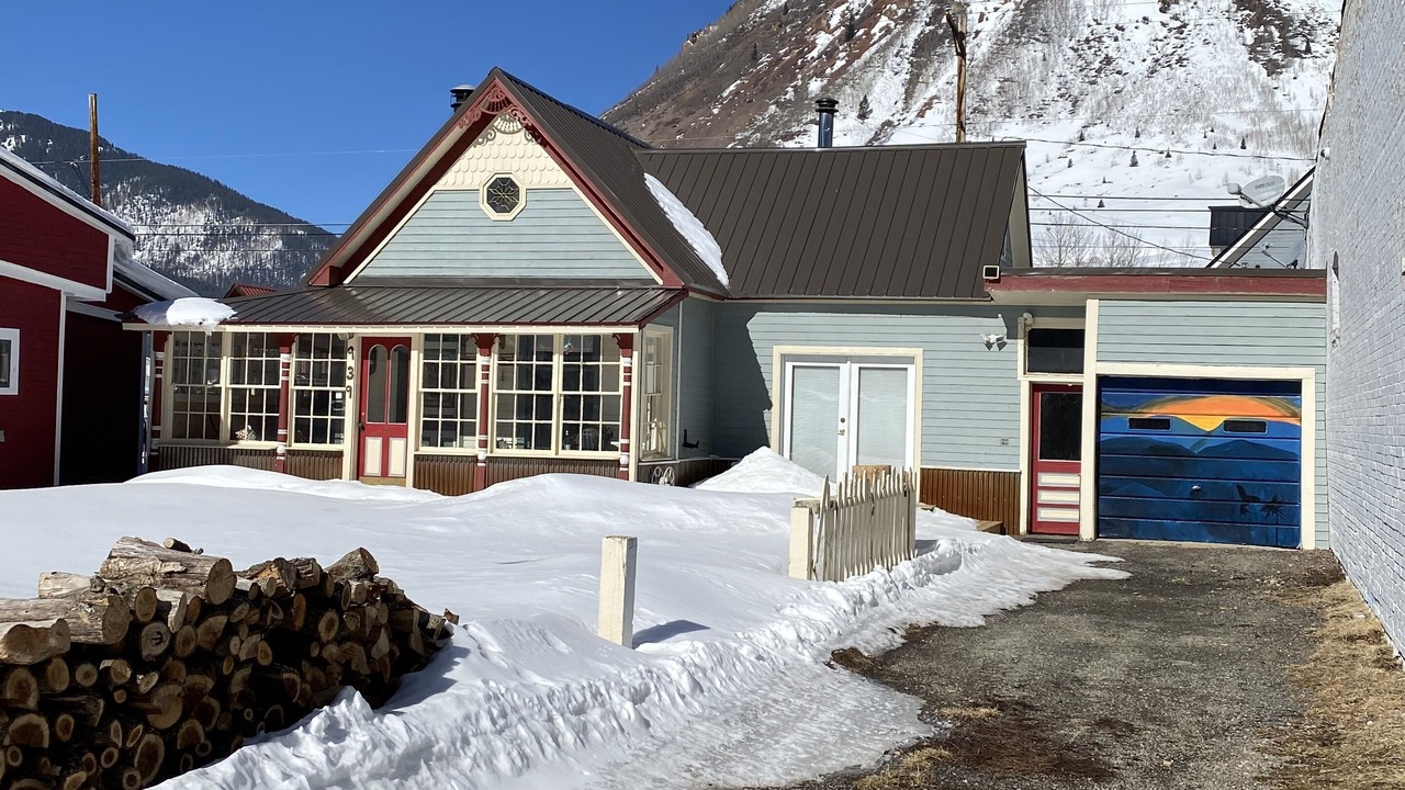Photo of Others in Silverton