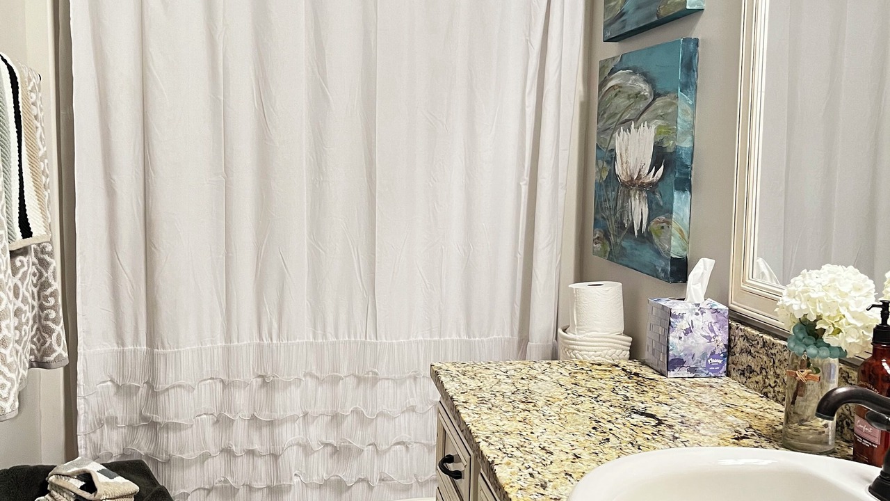 Photo of Bathroom in Riverwood Plantation