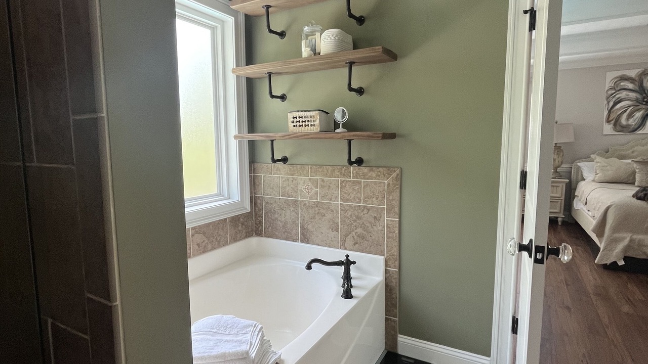 Photo of Bathroom in Riverwood Plantation