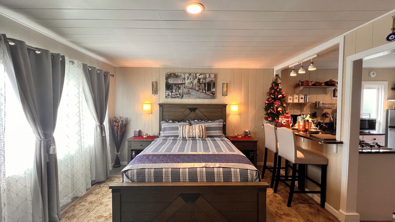 Photo of Bedroom in El Sobrante