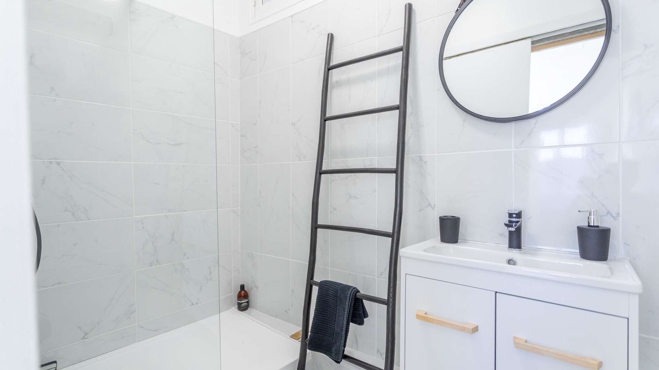 Photo of Bathroom in 4th Arrondissement