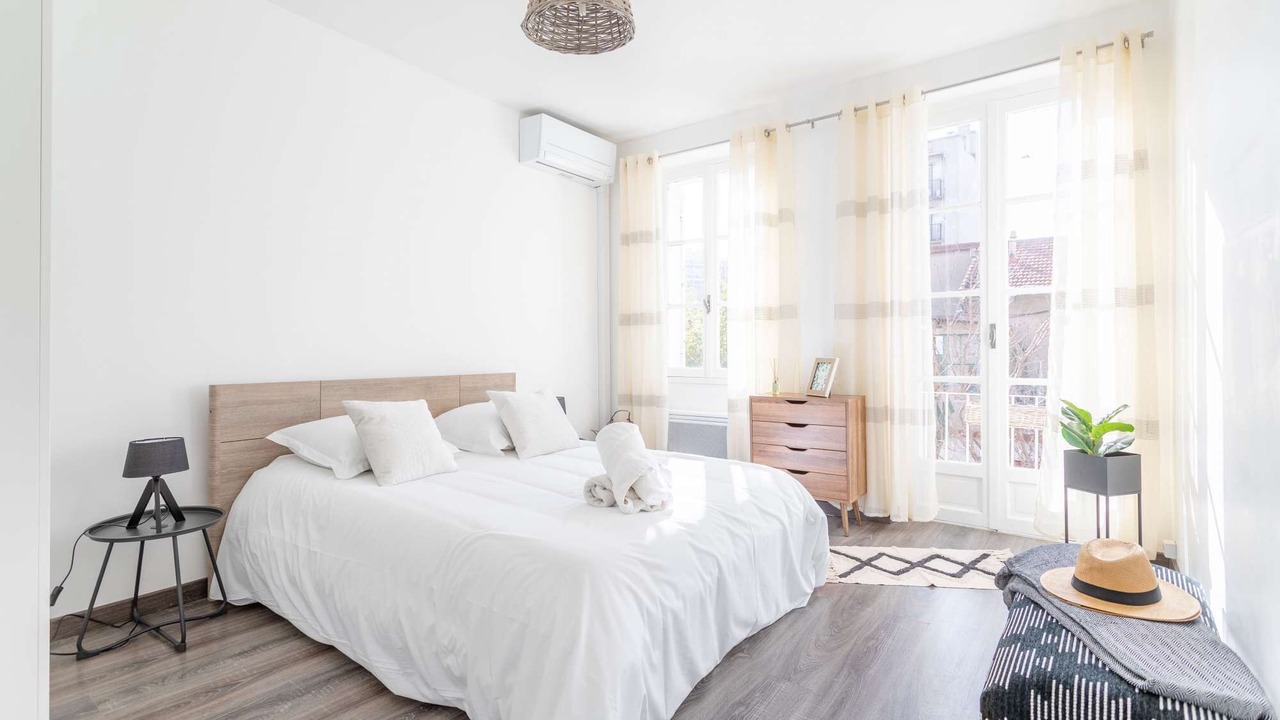 Photo of Bedroom in 4th Arrondissement