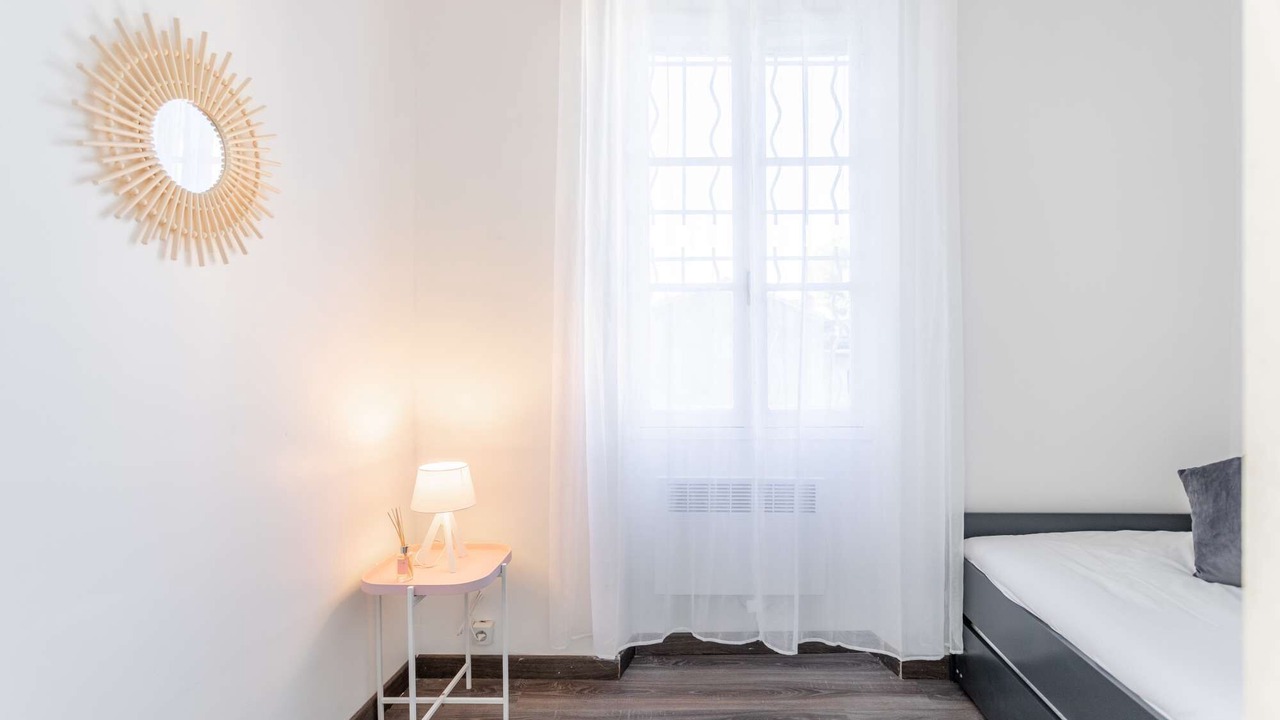 Photo of Bedroom in 4th Arrondissement