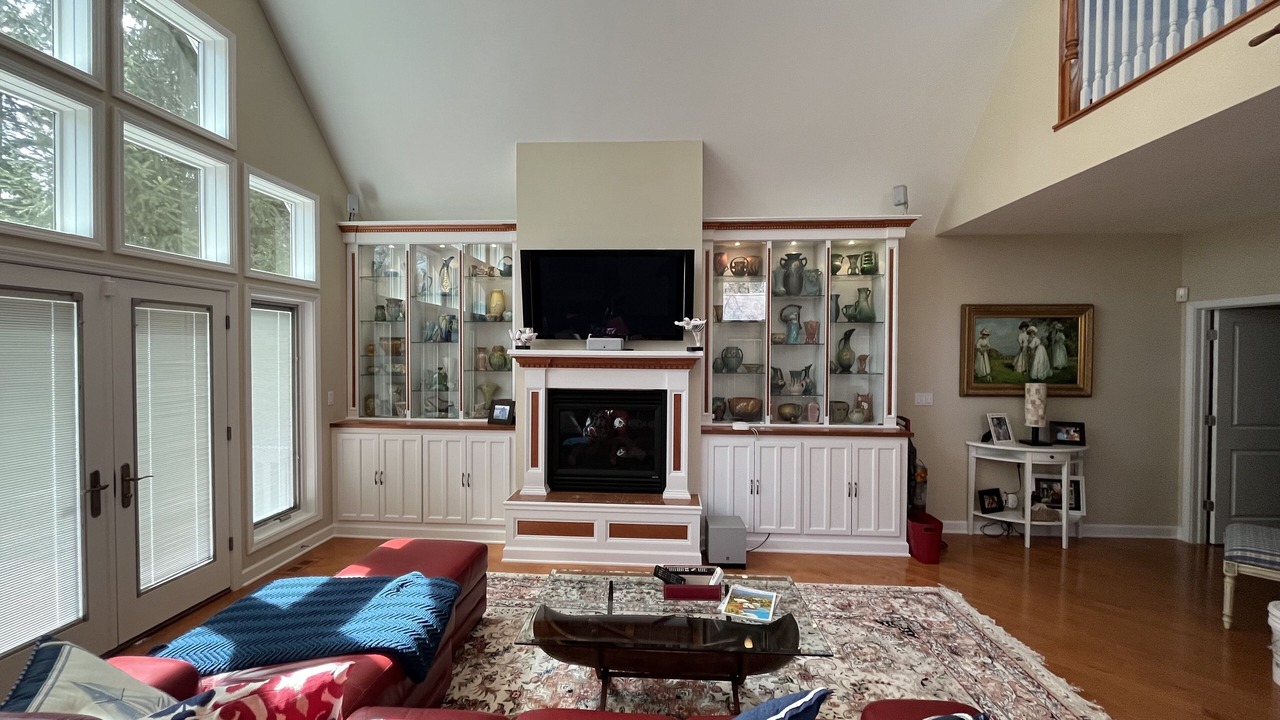 Photo of Livingroom in Delavan Lake
