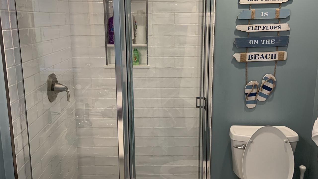 Photo of Bathroom in Pine Knoll Shores