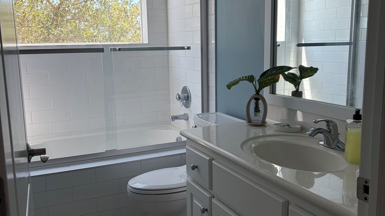 Photo of Bathroom in Pine Knoll Shores