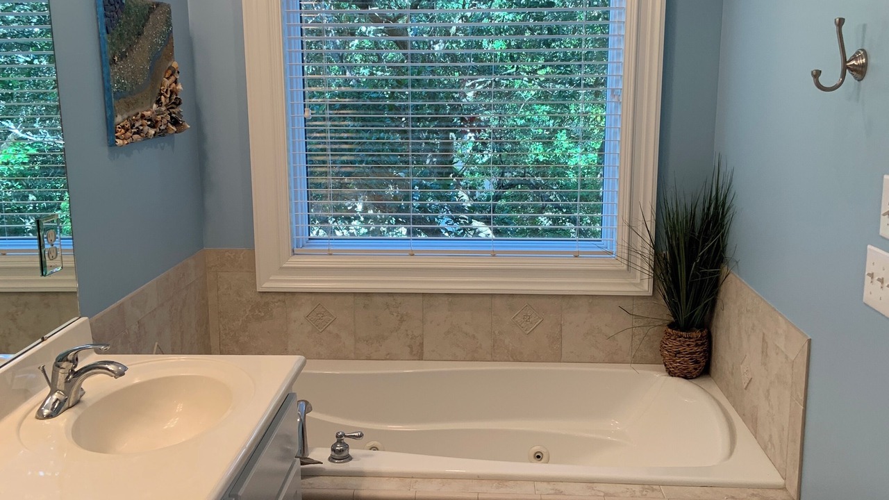 Photo of Bathroom in Pine Knoll Shores