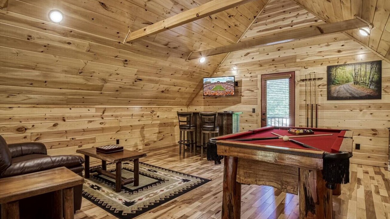 Photo of Bedroom in White Oak Lodge