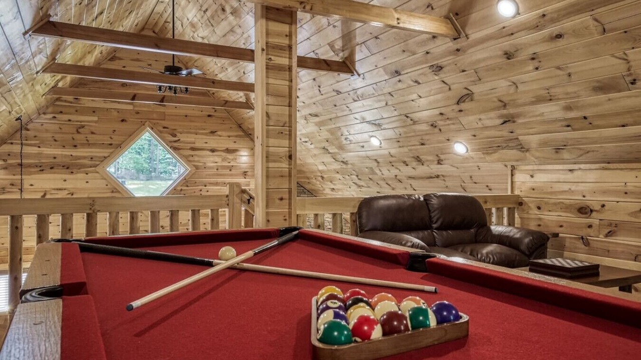 Photo of Bedroom in White Oak Lodge