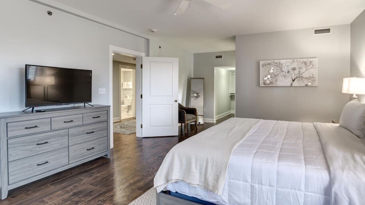 Photo of Bedroom in Asheville