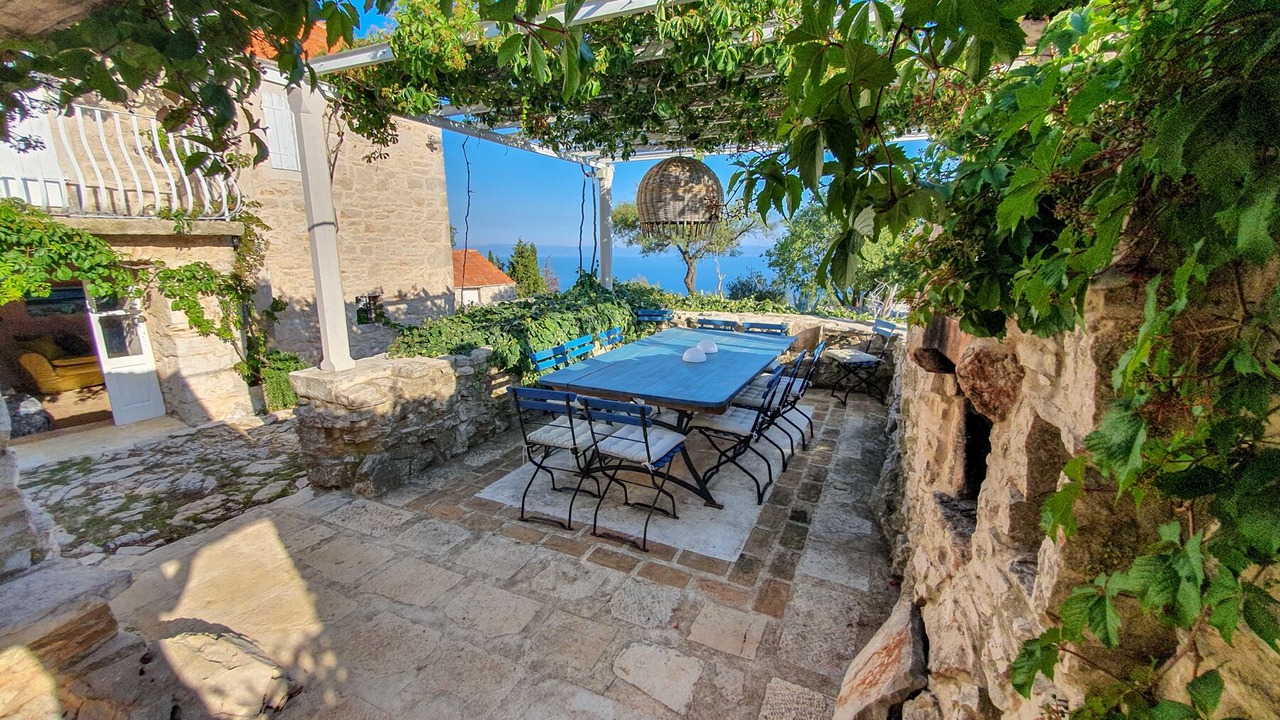 Photo of Outdoor in Zavala