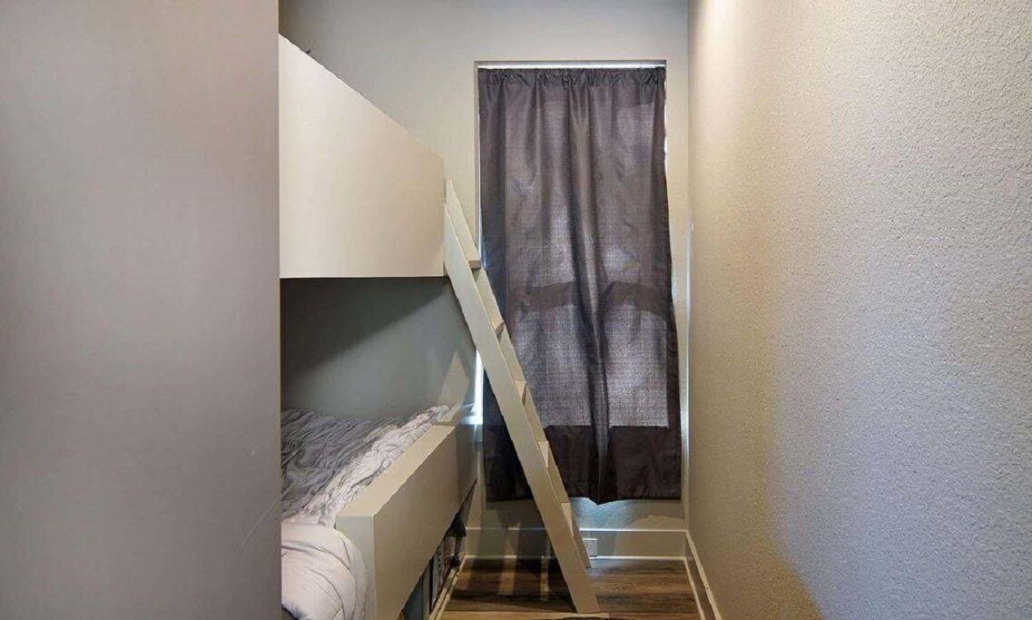 Photo of Bedroom in Graford