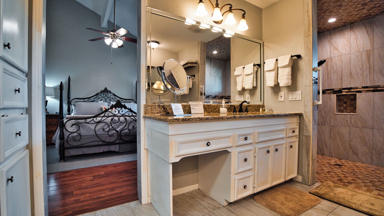 Photo of Bedroom in Salado