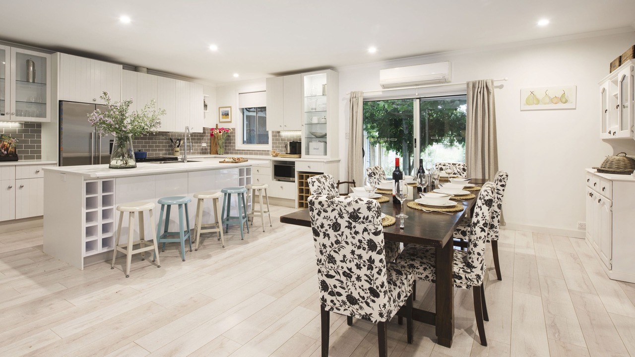 Photo of Others in Lue