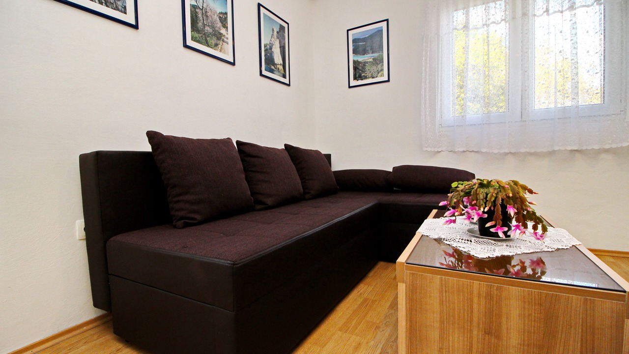 Photo of Livingroom in Polace