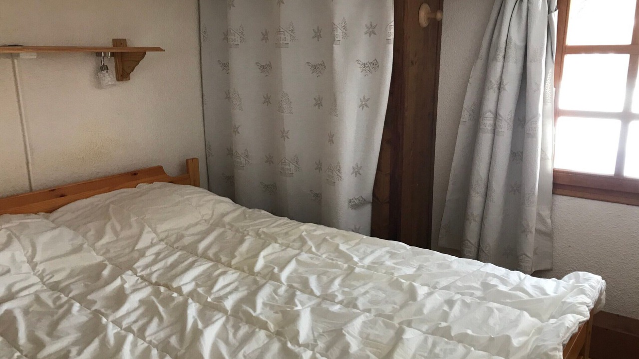 Photo of Bedroom in Demi-Quartier