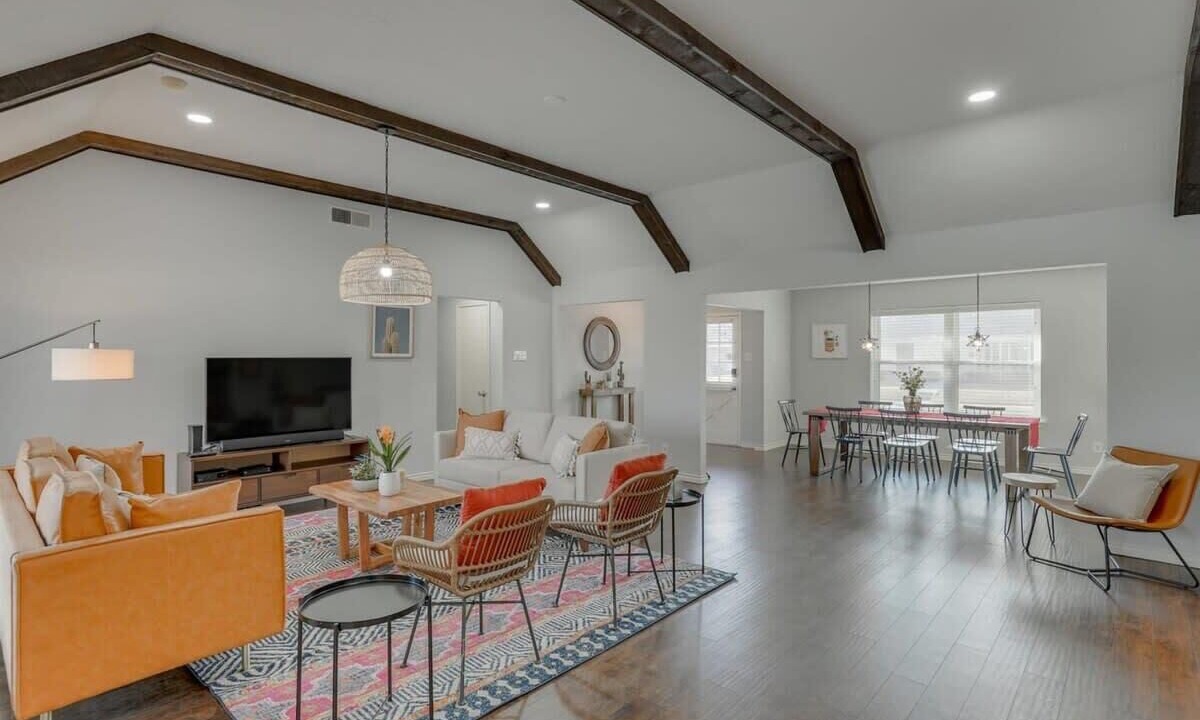 Photo of Livingroom in Garland