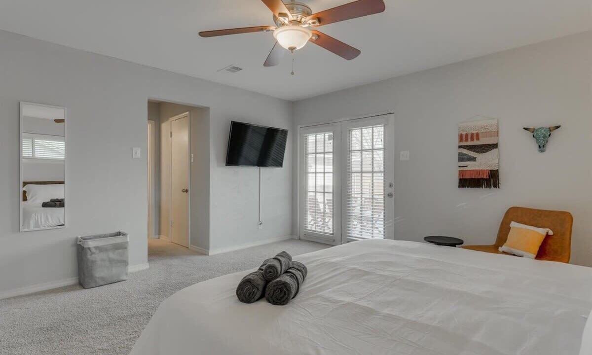 Photo of Bedroom in Garland