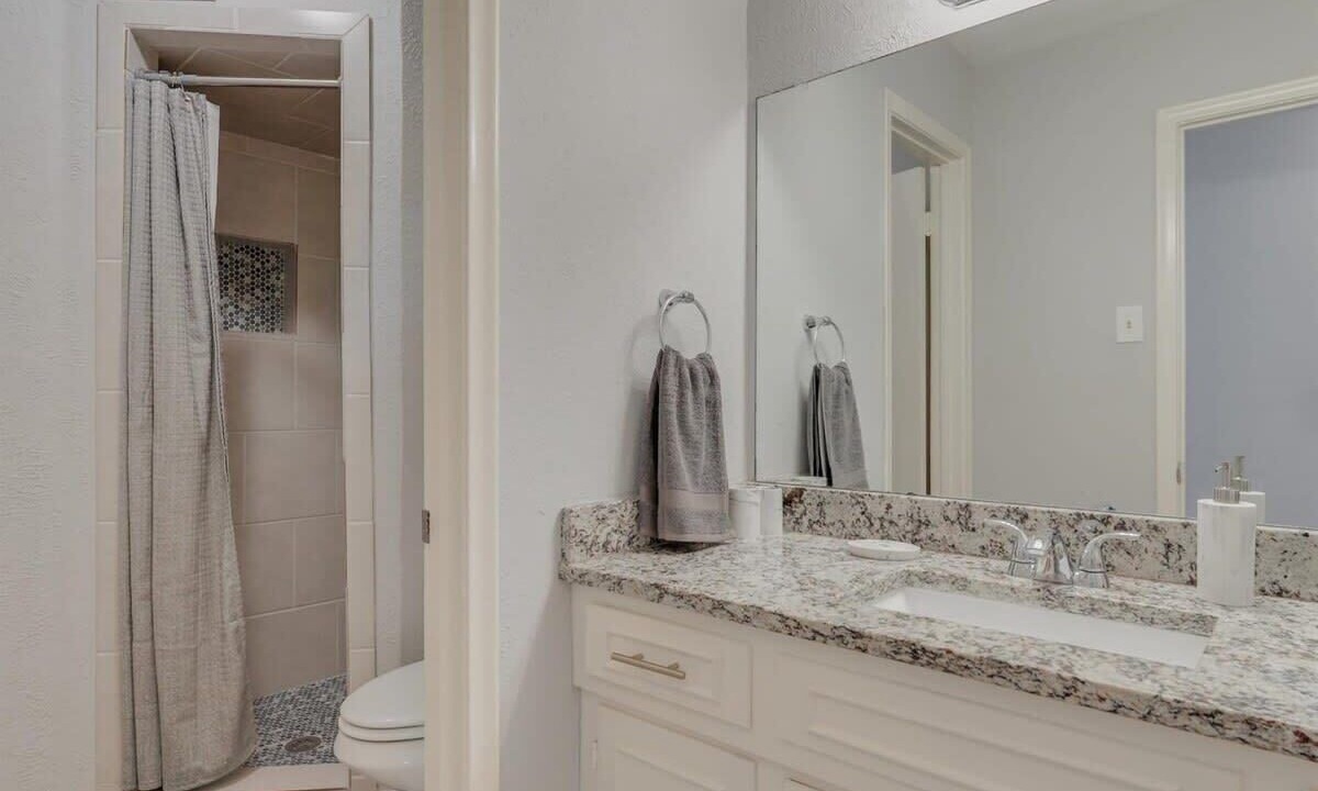 Photo of Bathroom in Garland